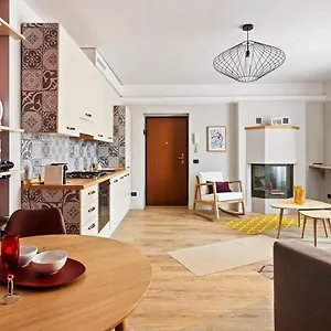 Guesthost - Navigli & Porta Genova M2 Cozy Milan